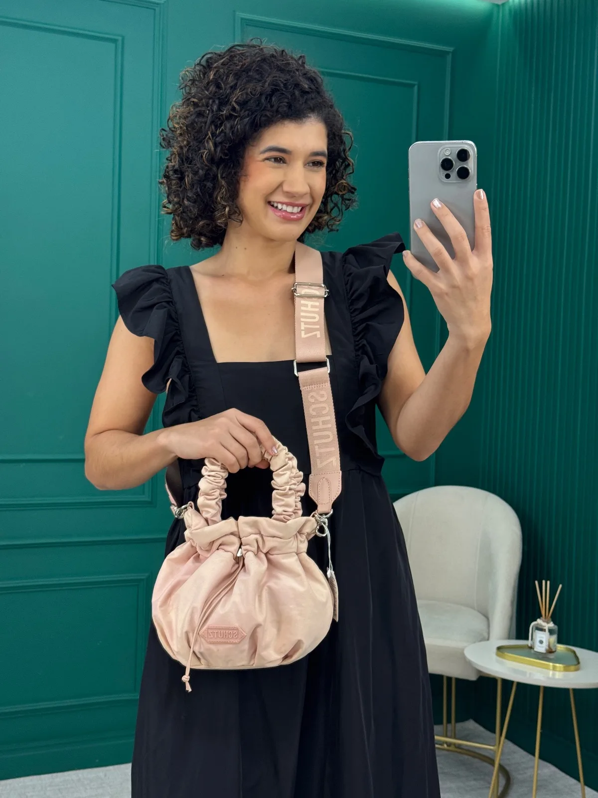Bolsa Tiracolo Pequena Lolla Nylon Rose - Schutz