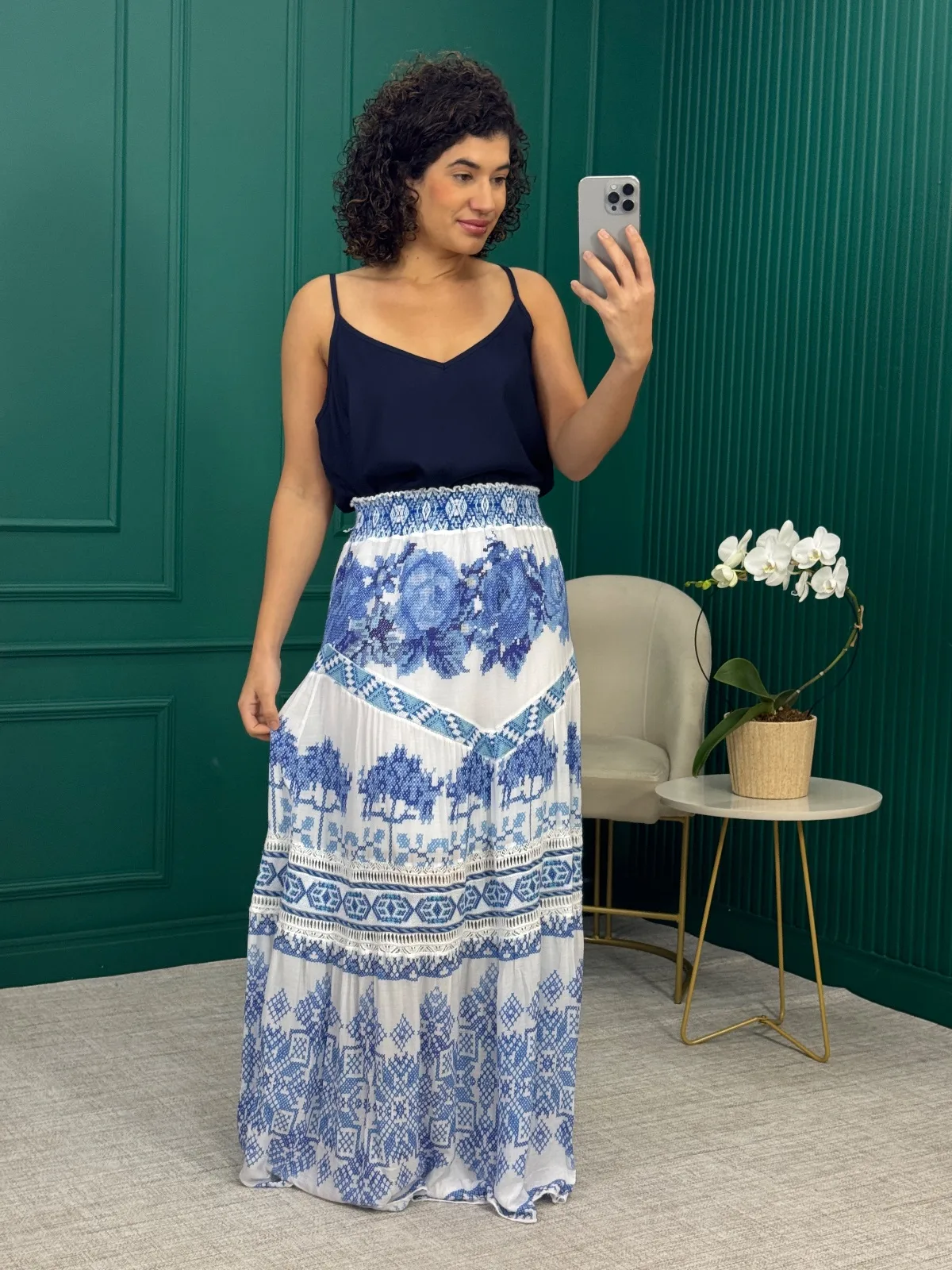 Saia Midi Azul e Branco em Viscose com Entremeios em Tricô - Cecilia Prado