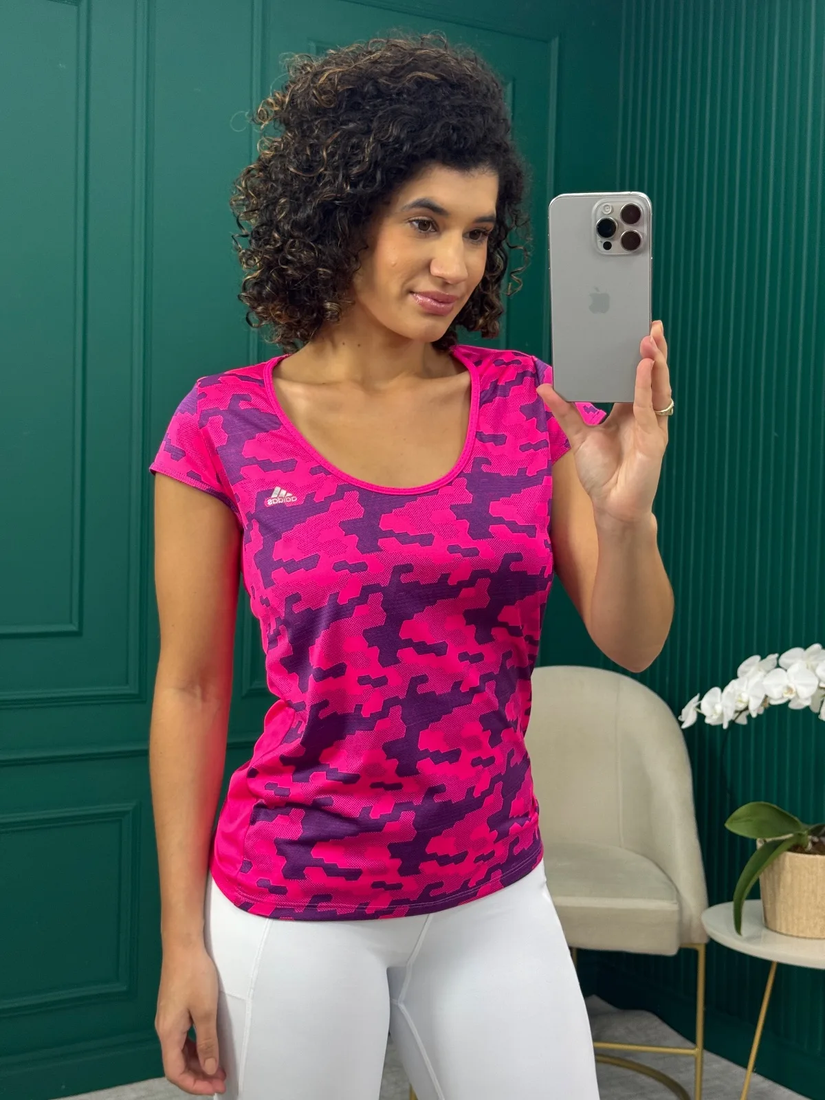 Camiseta T-shirt Fitness Rosa Estampa Geométrica - Adidas