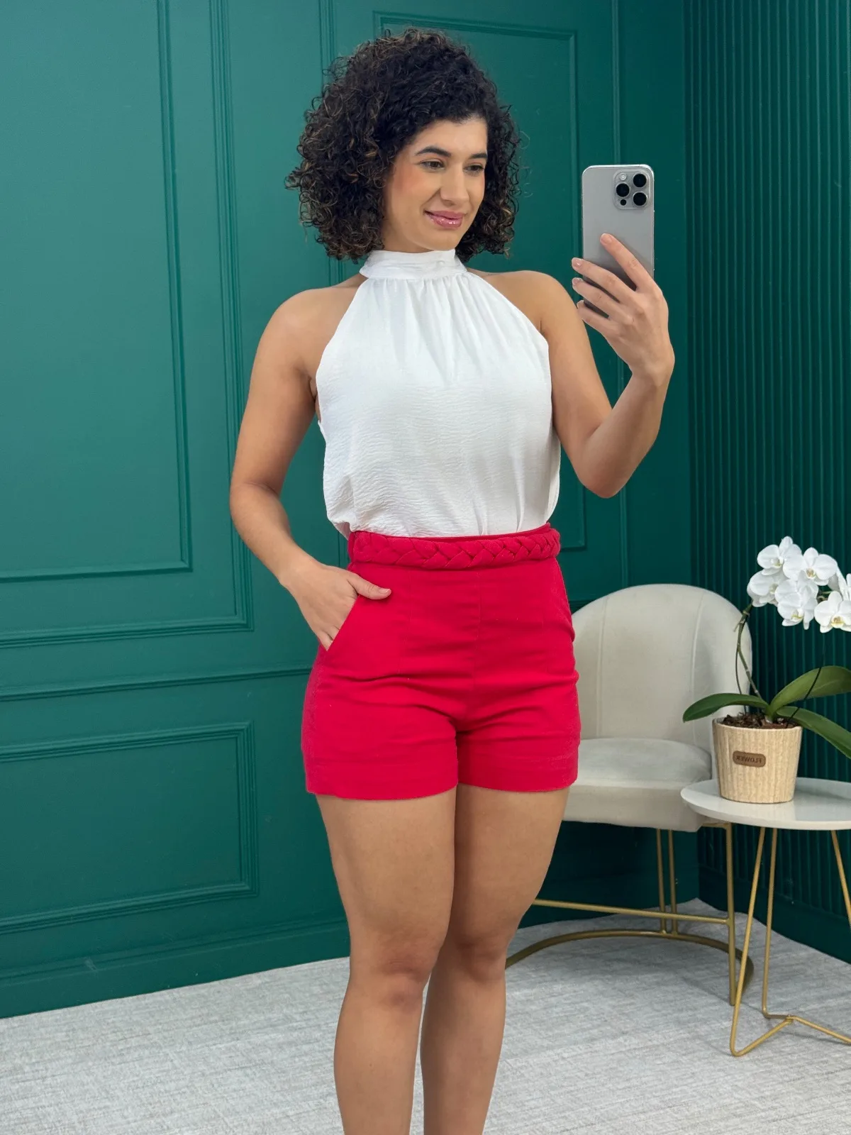 Shorts Vermelho em Viscolinho com Cós Trançado e Forro - Chuá