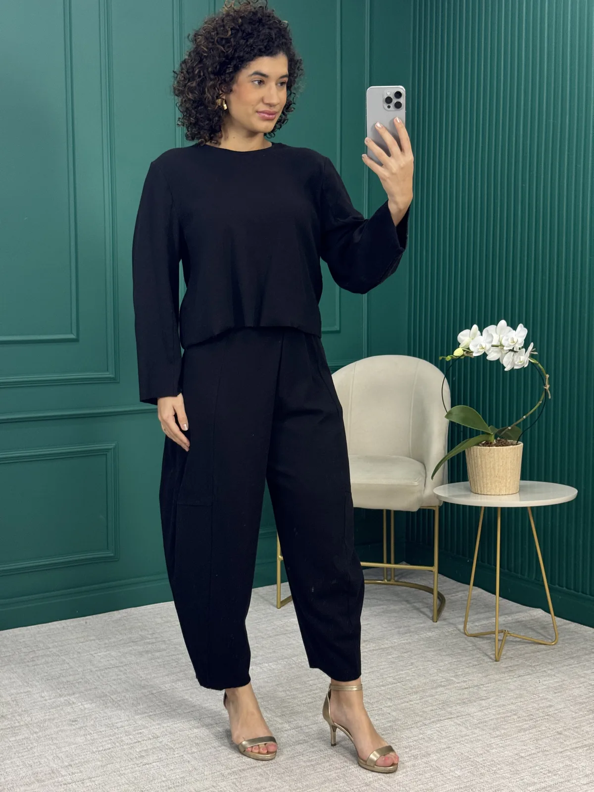 Conjunto Preto em Ribana Blusa Manga Longa e Calça Slouchy - Mais Um