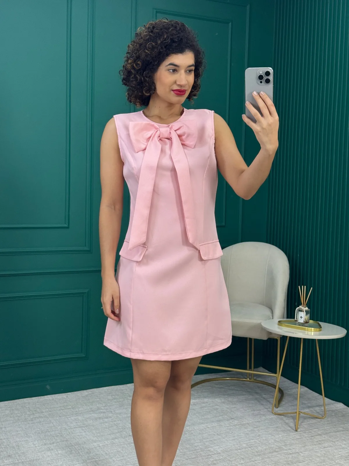 Vestido Curto Rosa sem Manga com Laço Frontal - Shein