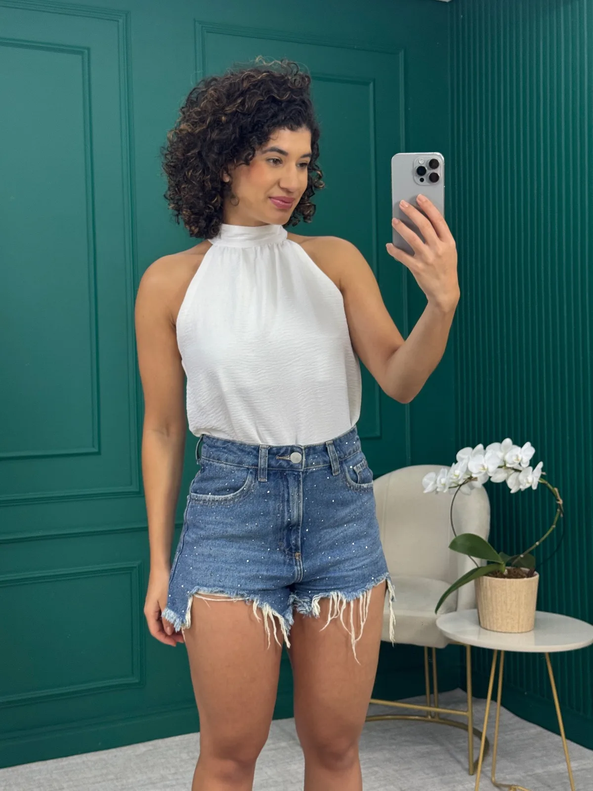 Shorts Jeans Hot Pants Azul com Strass e Barra Desfiada 100% algodão - You com