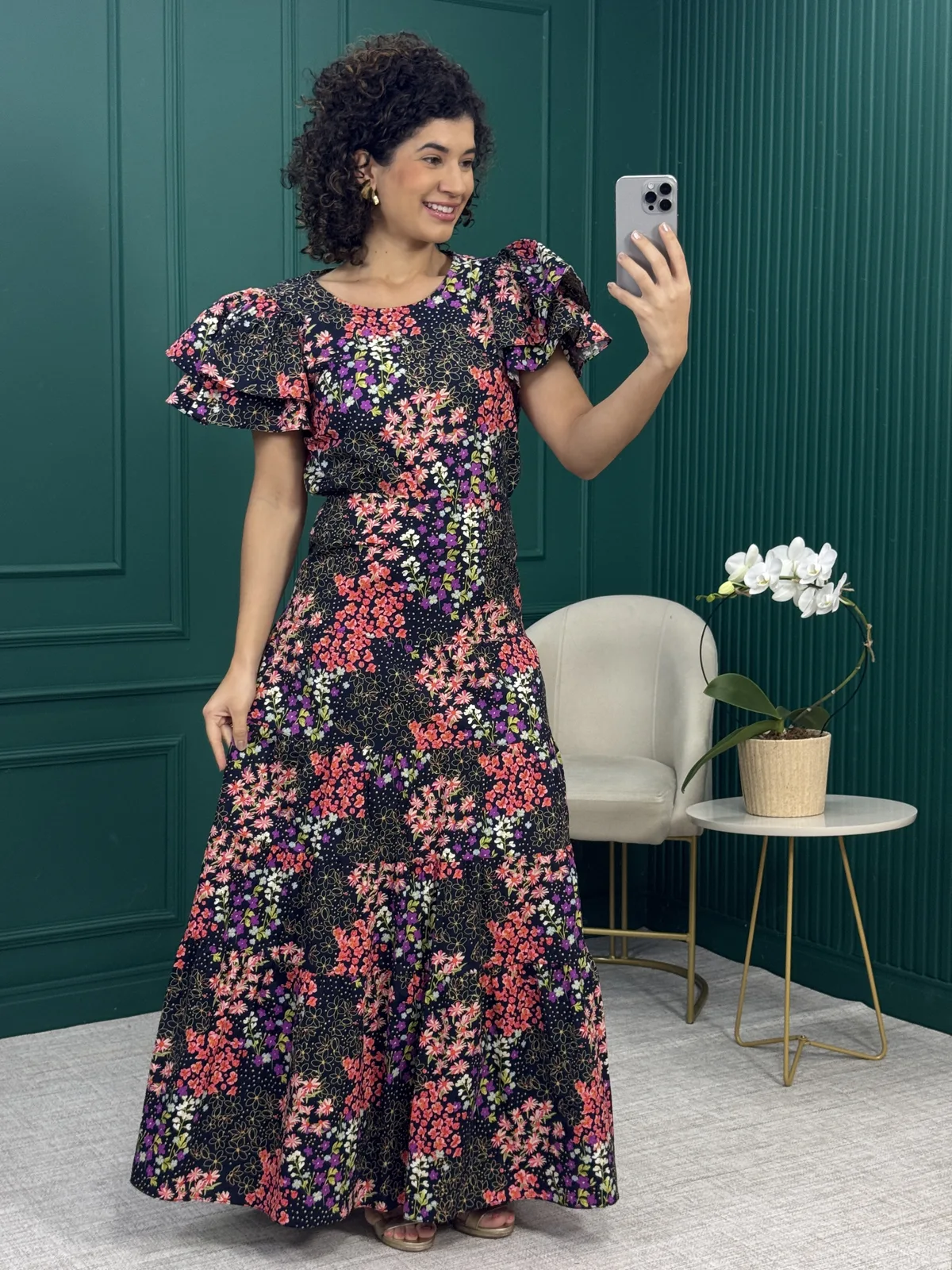Conjunto 100% algodão Floral de Blusa com Babados e Saia Longa Três Marias - La Chocolê