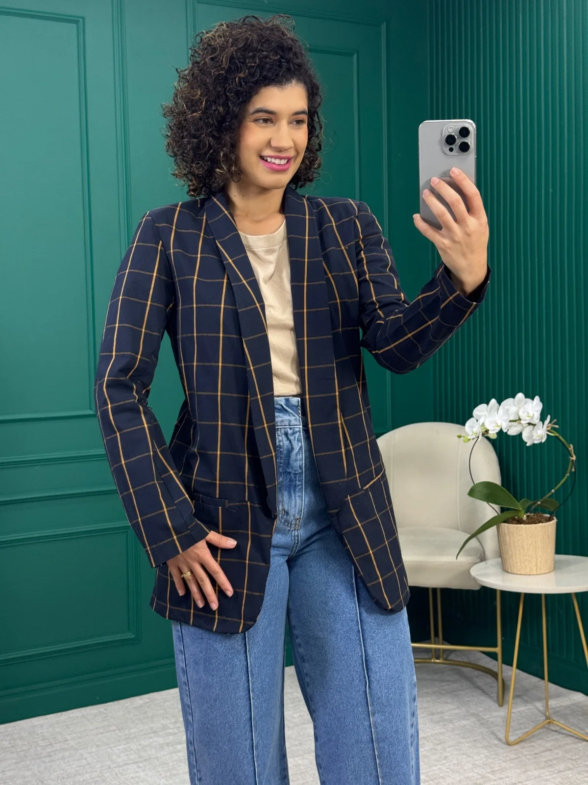 Blazer em Algodão Azul Marinho Xadrez Grid Amarelo com Ombreiras - Colcci